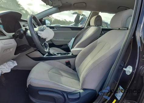 2015 Hyundai Sonata Se z USA, uszkodzony, nr VIN 5NPE24AF8FH061084